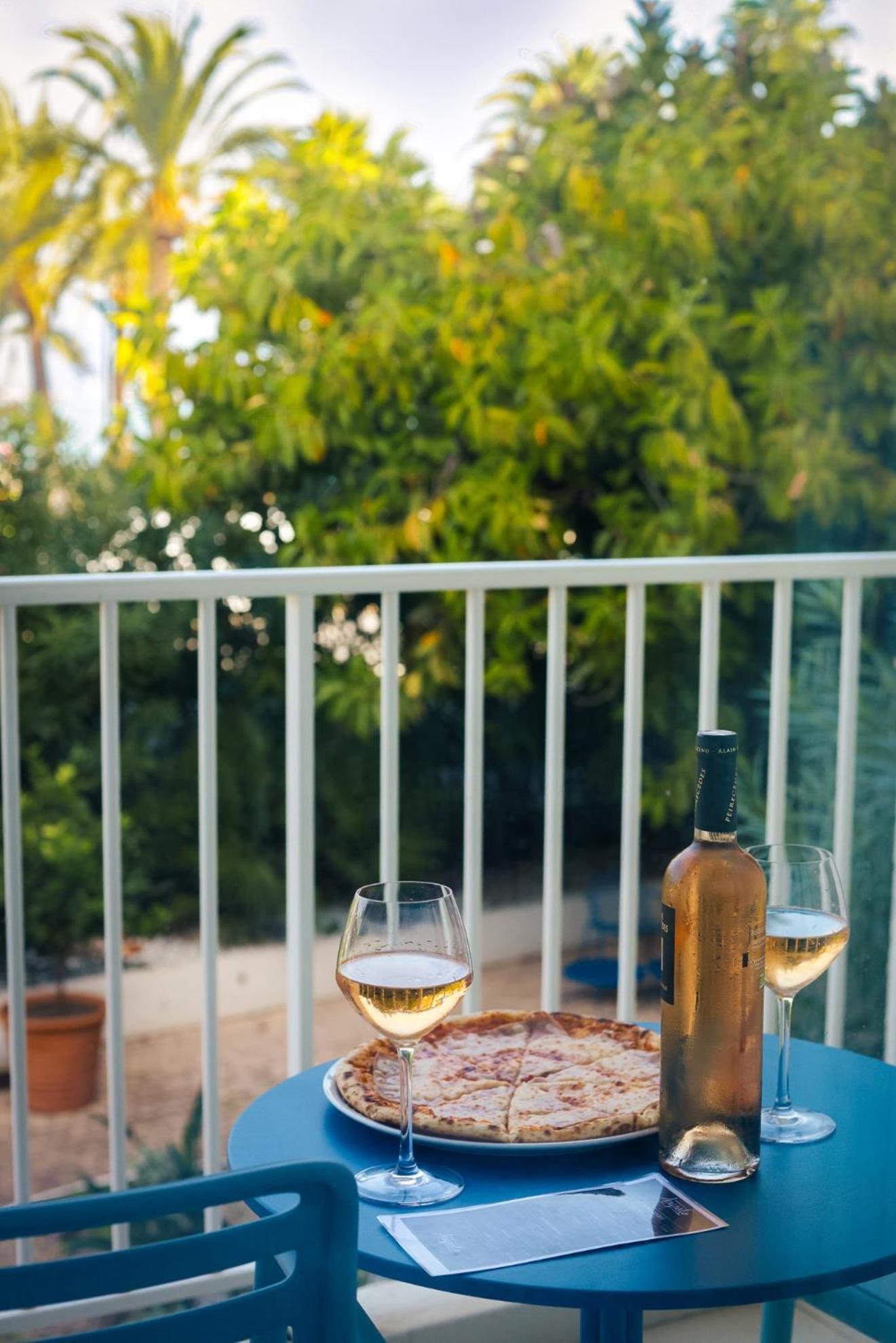Hotel Josse Antibes Bagian luar foto