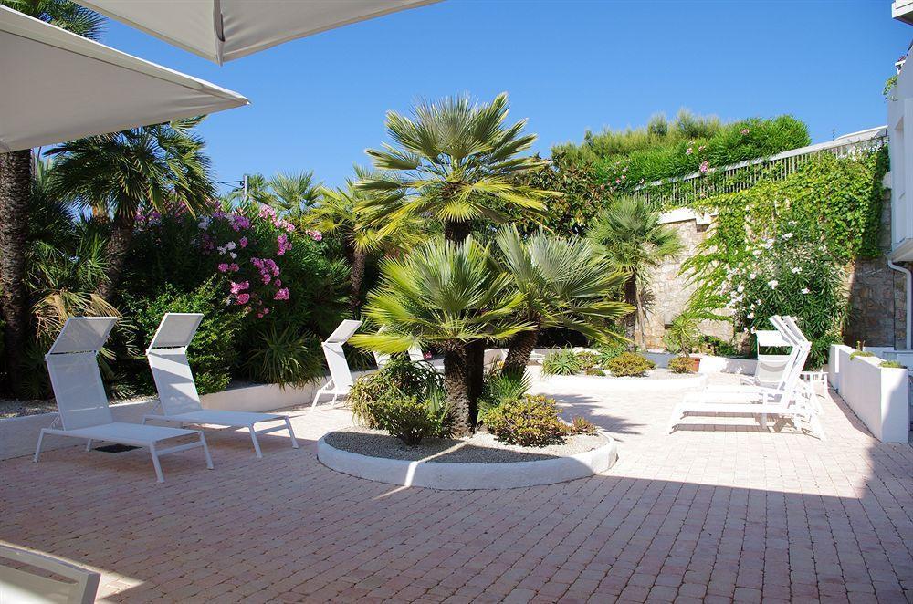 Hotel Josse Antibes Bagian luar foto