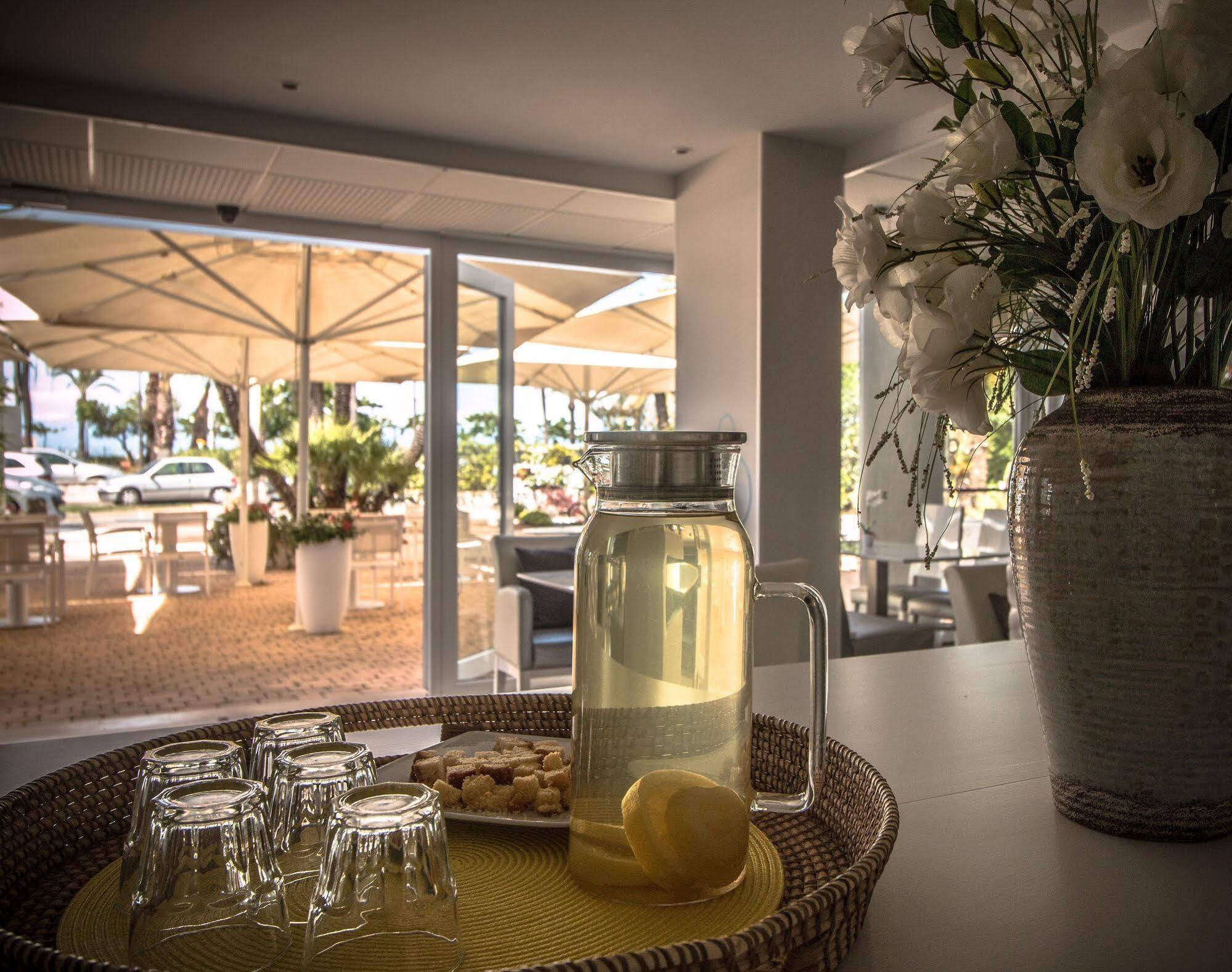 Hotel Josse Antibes Bagian luar foto